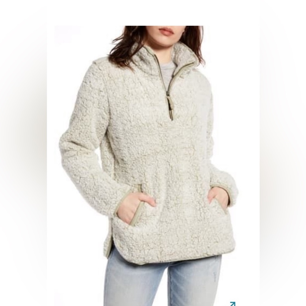 Thread & Supply sherpa pullover 1/4 zipper sweater. light gray. Size small